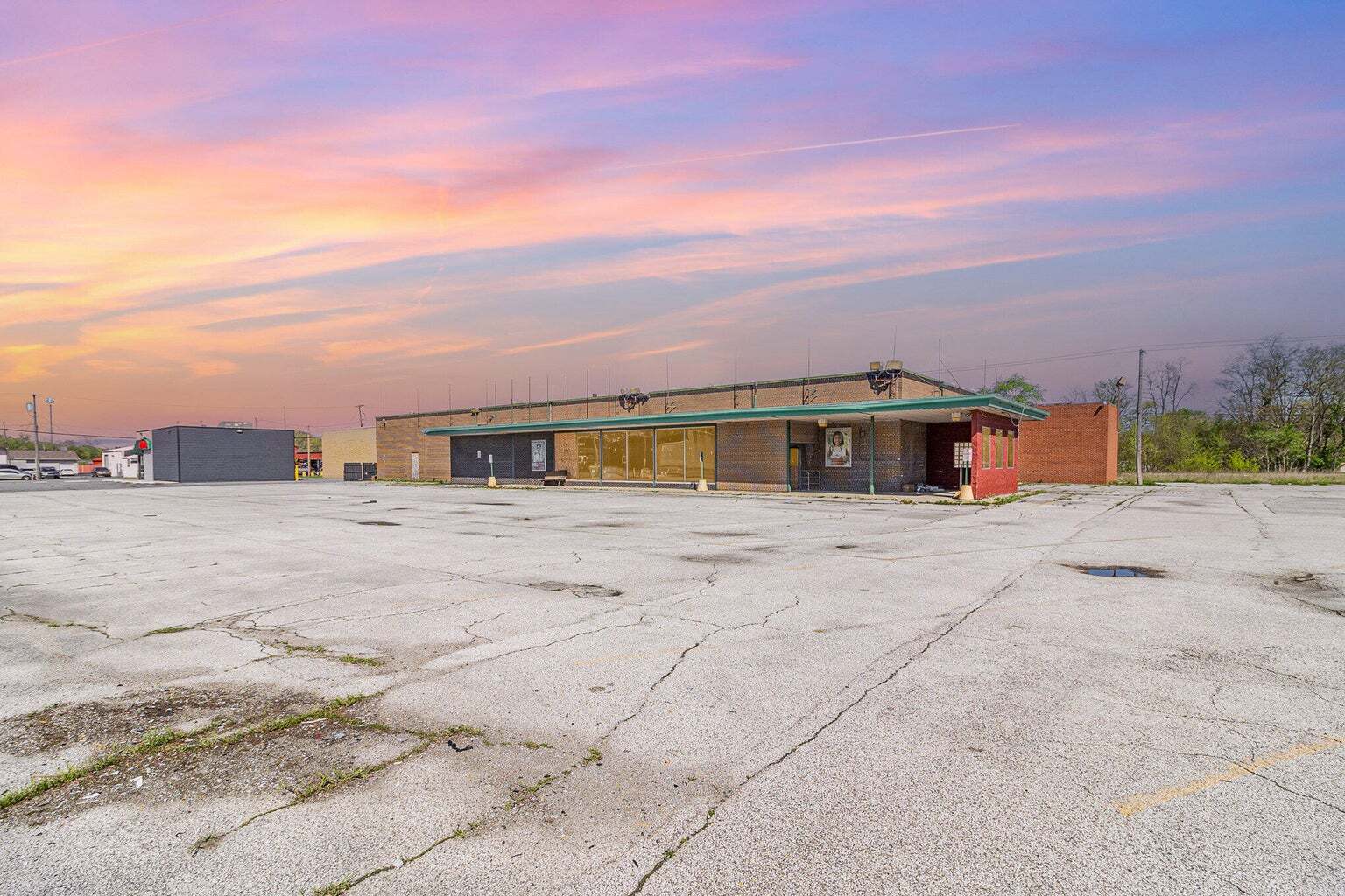 3232 Central Ave, Lake Station, IN for Rent