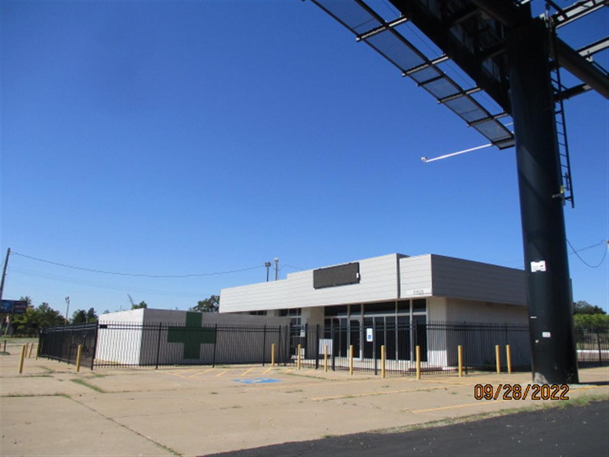 11925 N I-35 Service Rd, Oklahoma City, OK for Sale