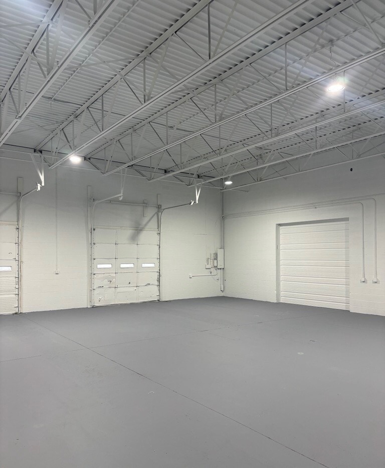 5265-5272 Tractor Rd, Toledo, OH for Rent