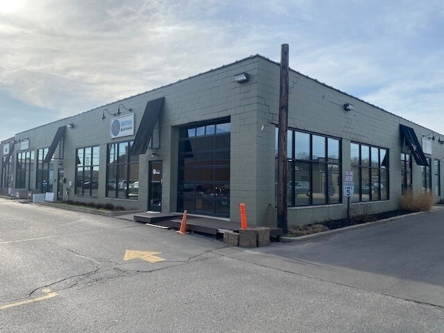 2121-2175 Cole St, Birmingham, MI for Rent