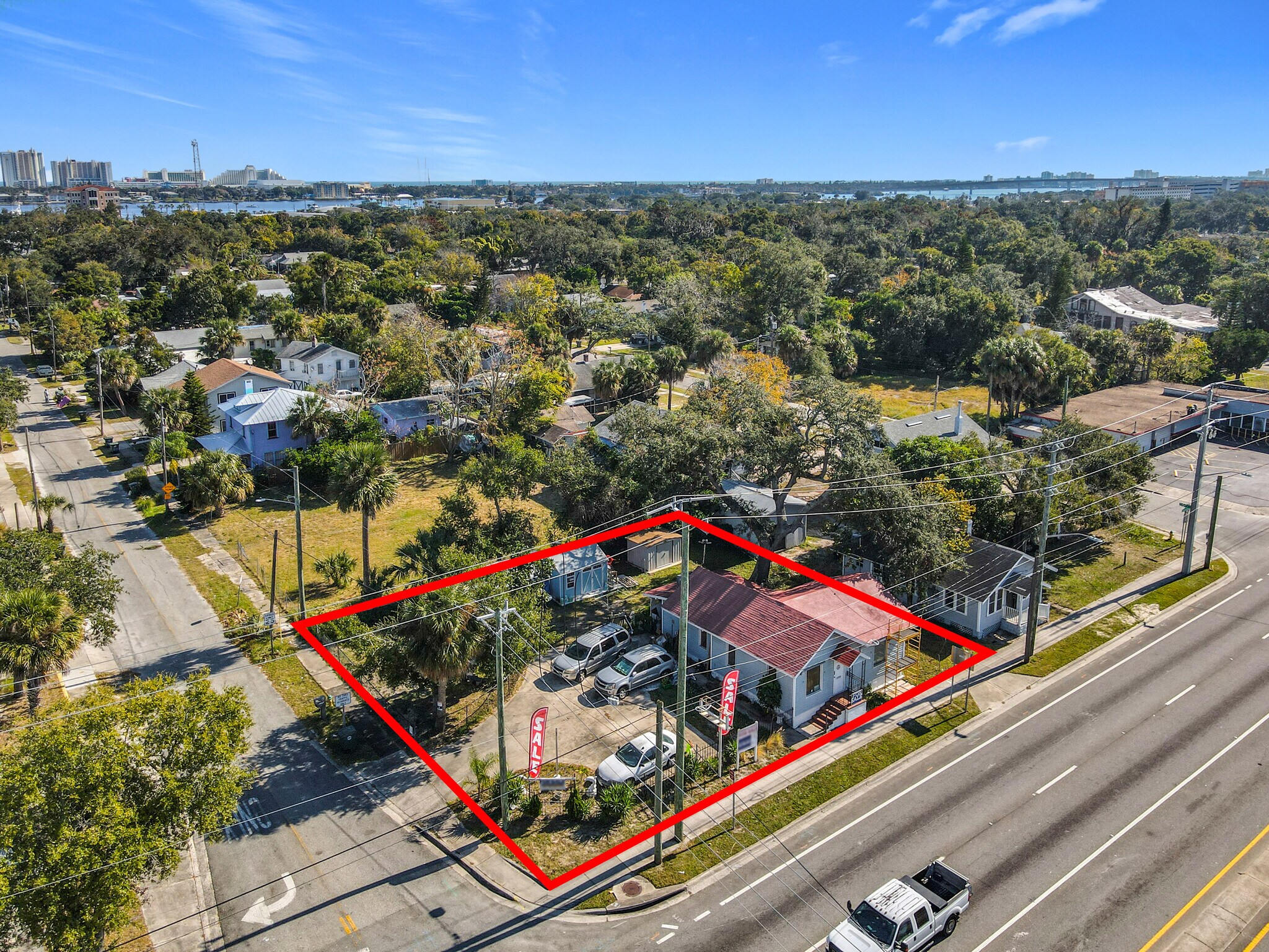 825 N Ridgewood Ave, Daytona Beach, FL for Sale