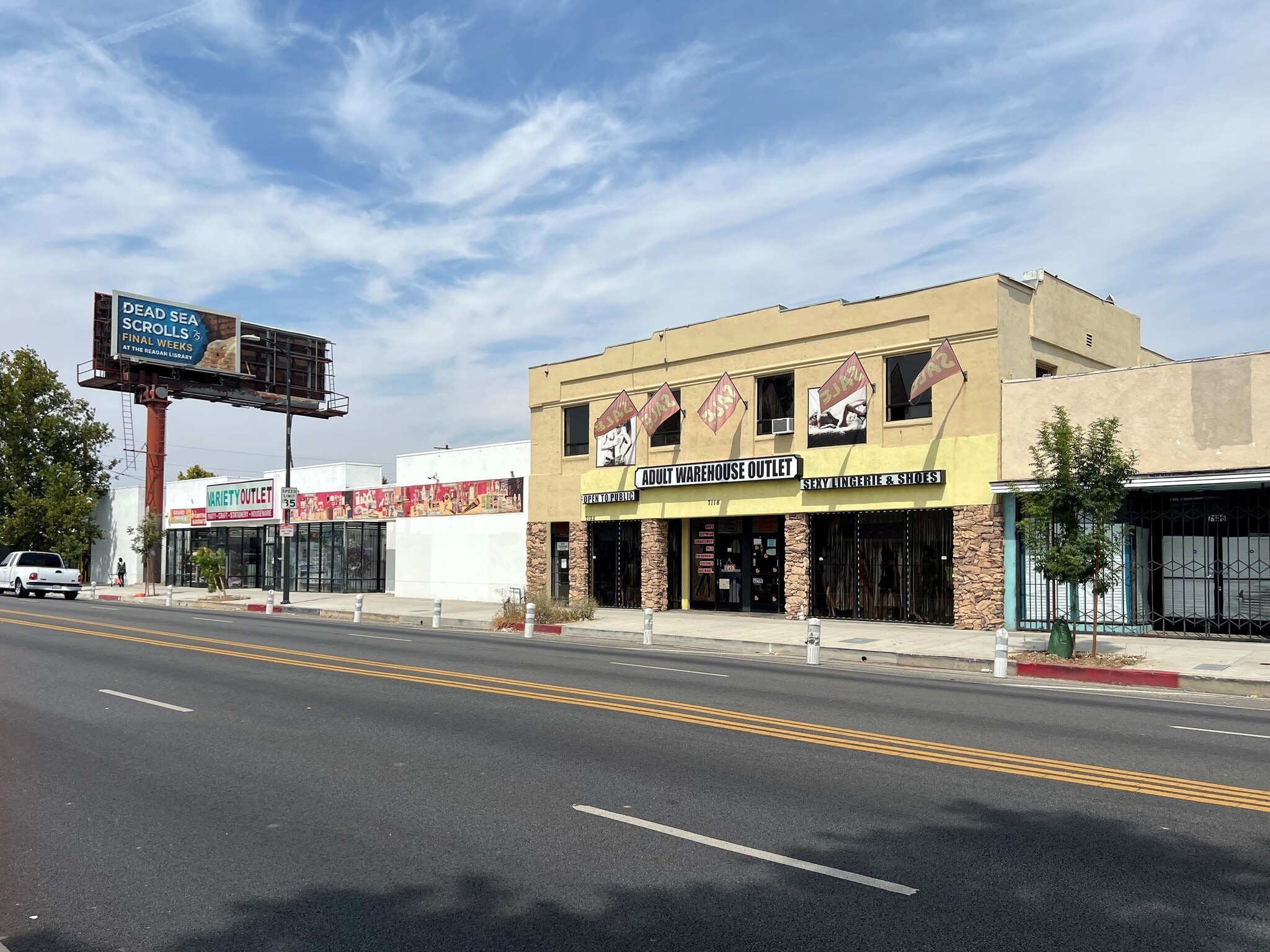 7118-7122 Reseda Blvd, Reseda, CA for Sale