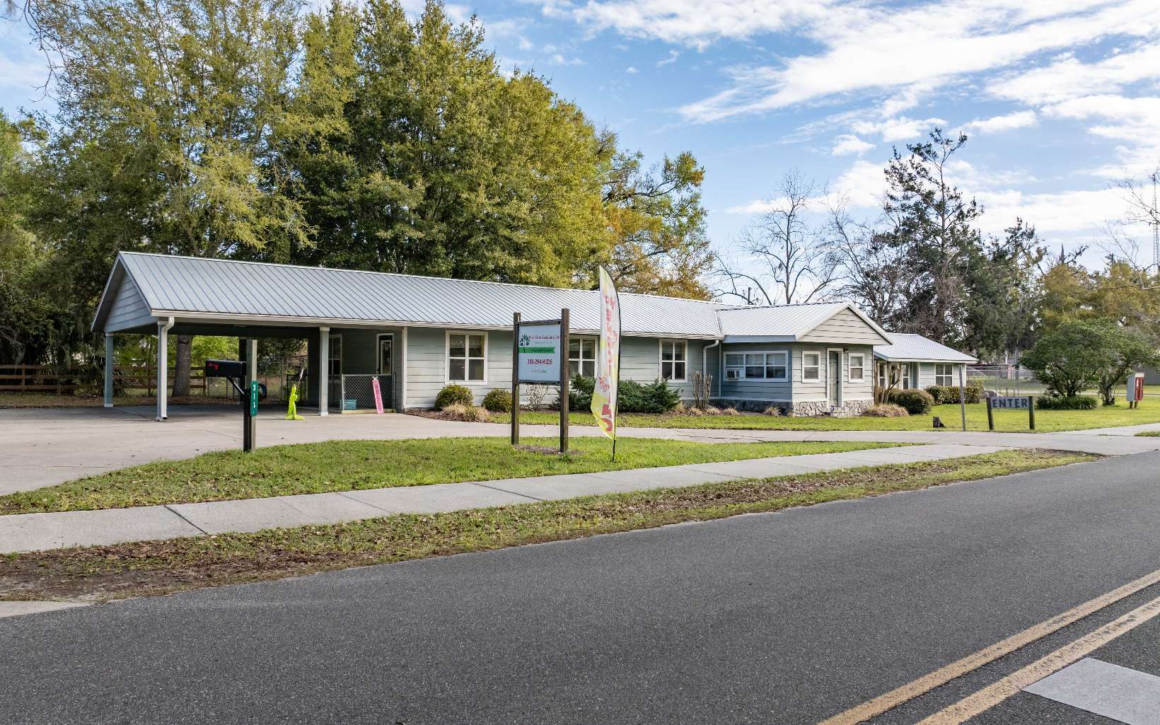 311 NE Crawford St, Mayo, FL for Sale