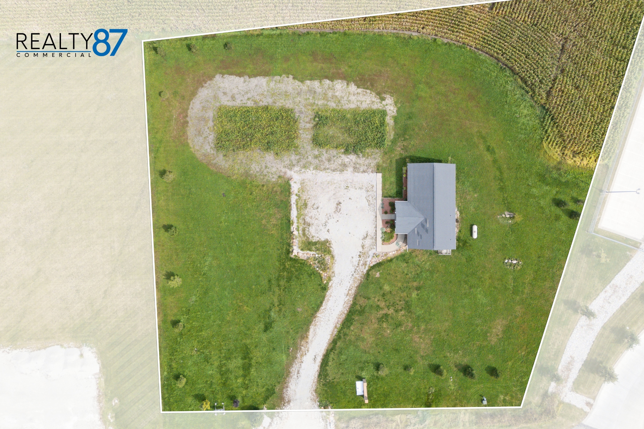 5358 Hutton Dr, Urbana, IA for Sale