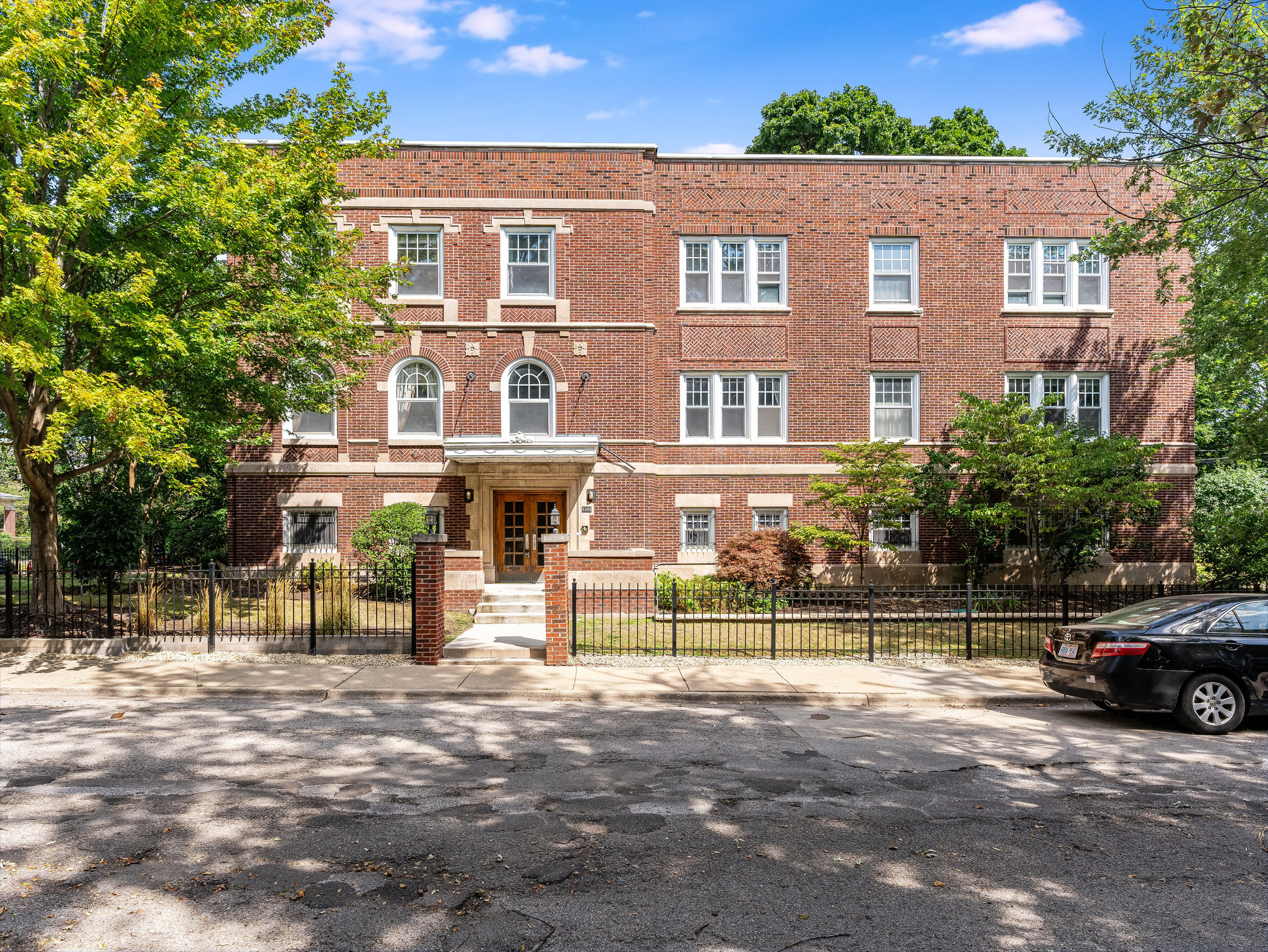 5345 S University Ave, Chicago, IL for Sale