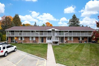 Walled Lake, MI Apartments - 1630 N Pontiac Trl