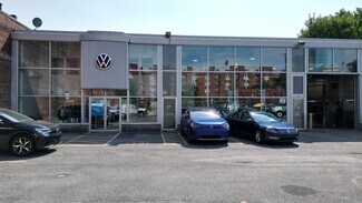 Montréal, QC Retail - 280 Rue Young Montréal, QC Retail - 280 Rue Young