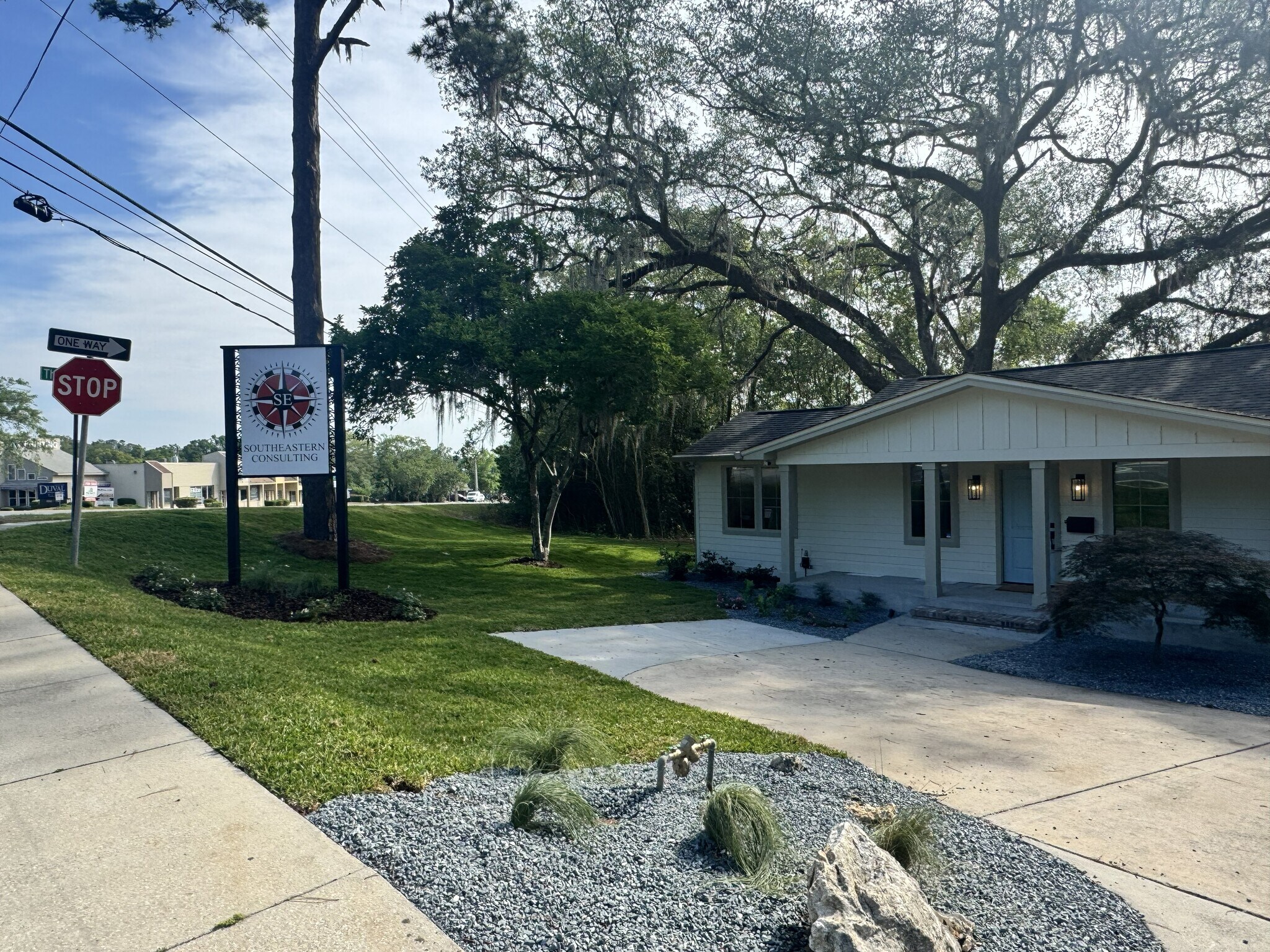1549 Colonial Dr, Tallahassee, FL for Rent