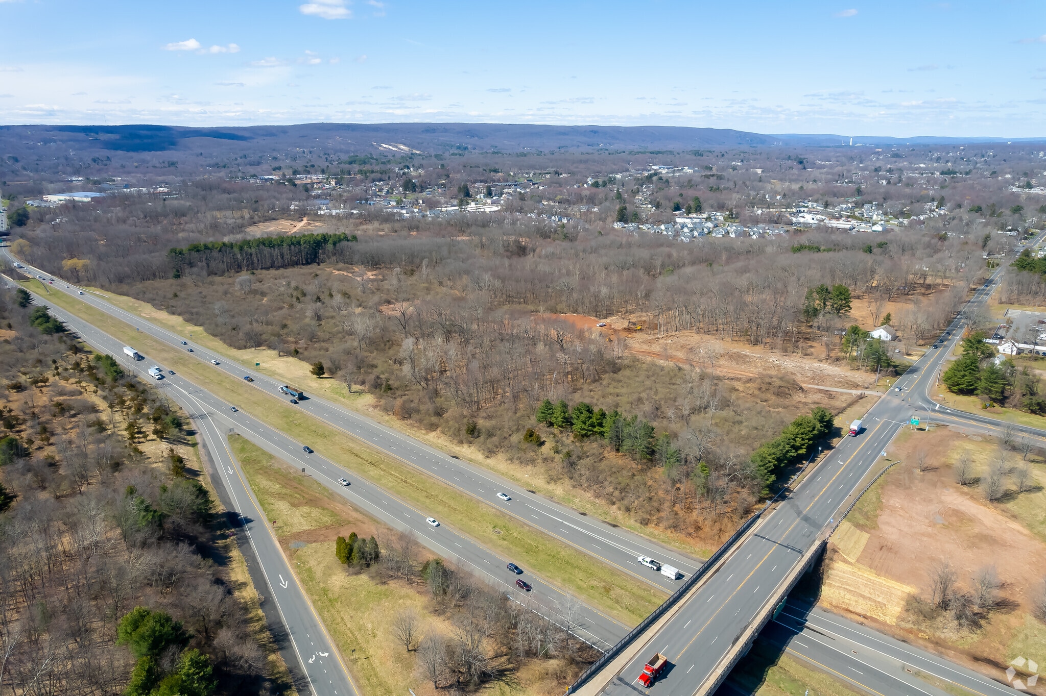 1989 Highland Ave, Cheshire, CT for Rent