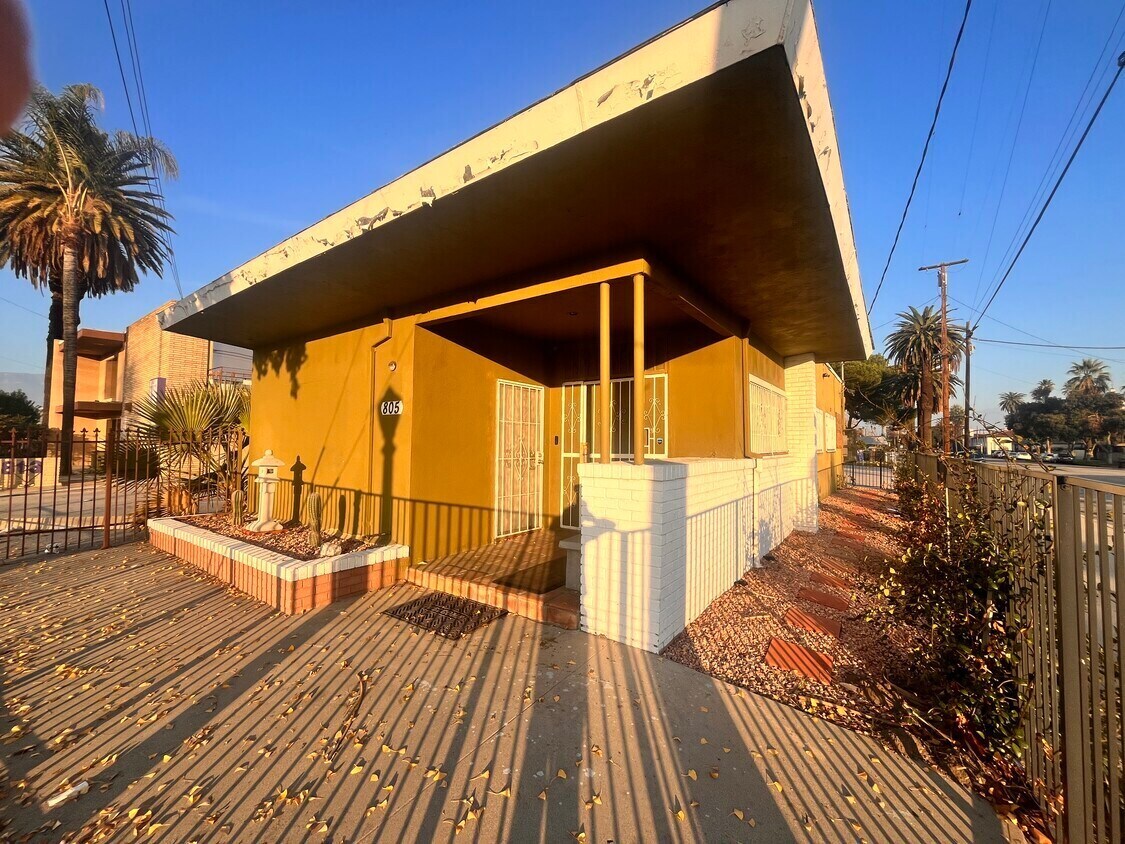 805 N D St, San Bernardino, CA for Sale