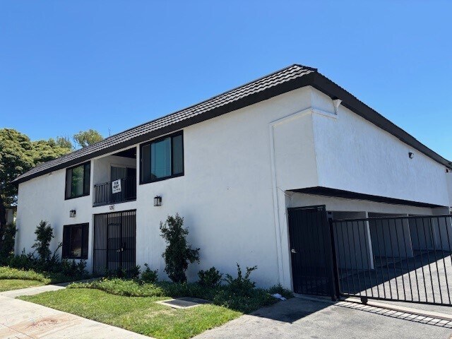 120 E Pine St, Santa Ana, CA for Sale