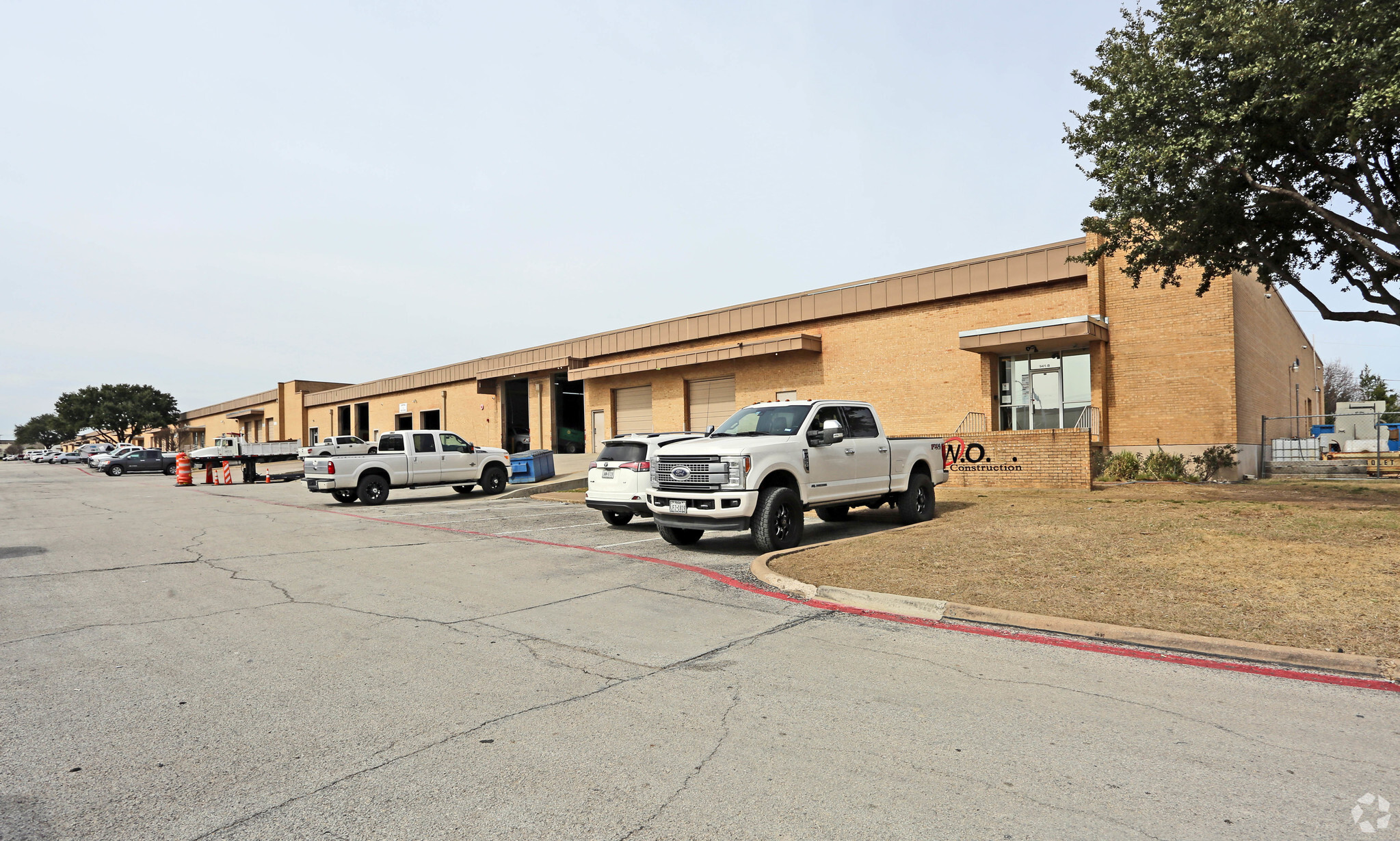901-941 Avenue N, Grand Prairie, TX for Rent