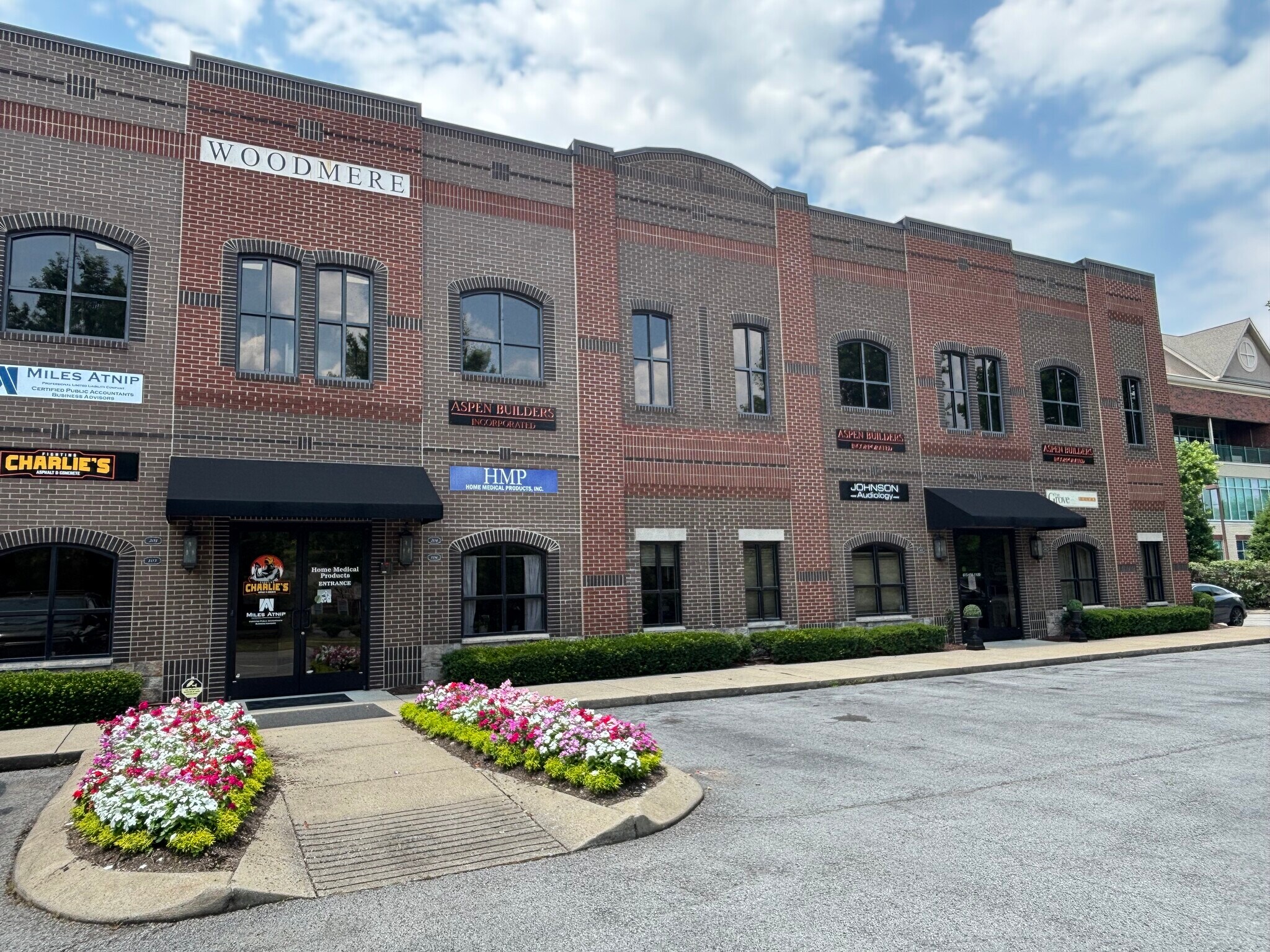 3325 Aspen Grove Dr, Franklin, TN for Sale