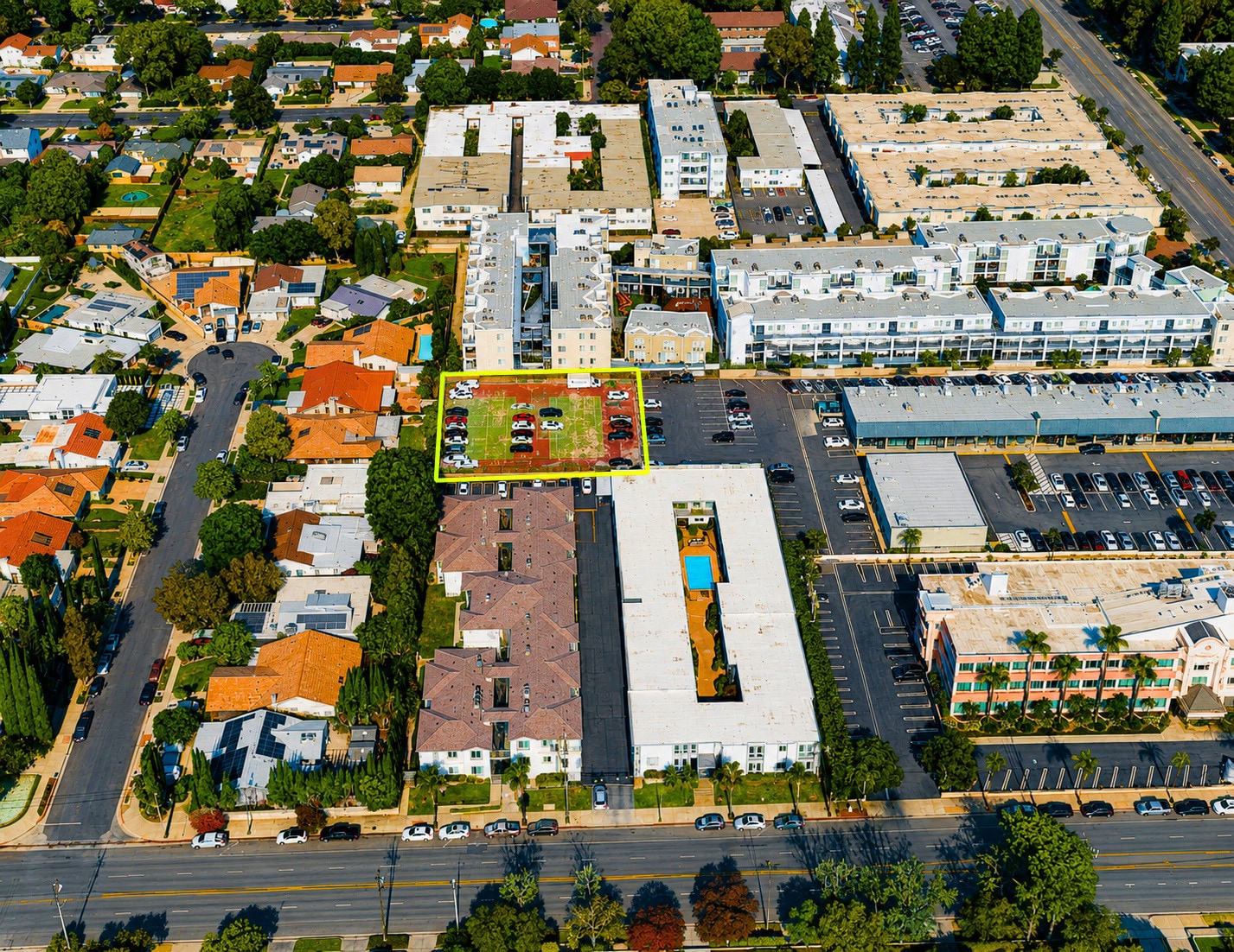 9532 Gladbeck Ave, Northridge, CA for Rent