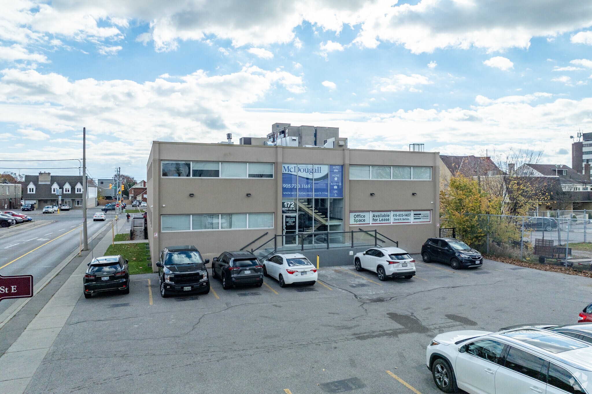 172 King St E, Oshawa, ON for Rent