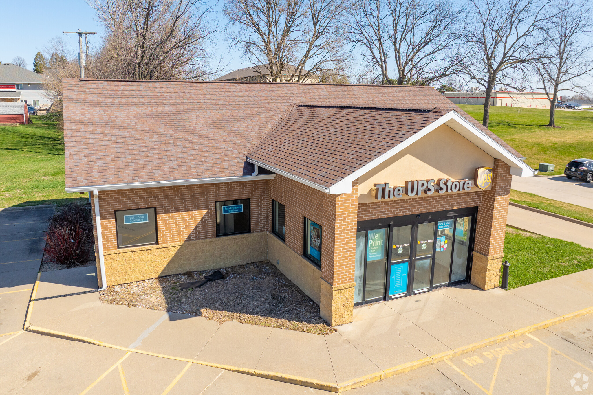 125 W Merle Hibbs Blvd, Marshalltown, IA for Sale