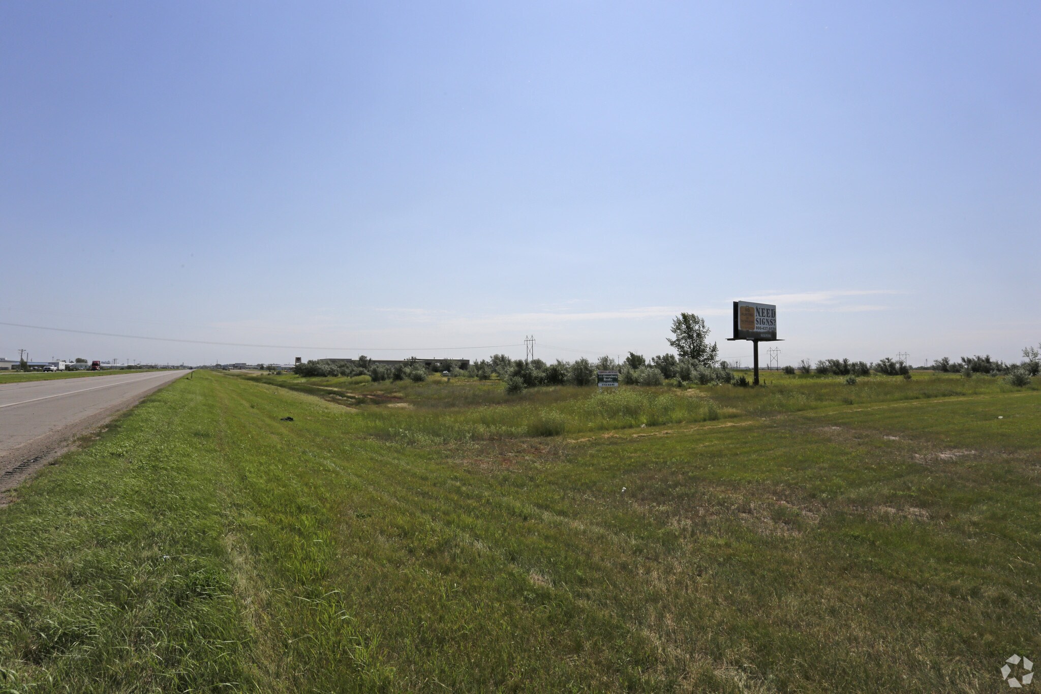 5450 Gateway Dr, Grand Forks, ND for Sale