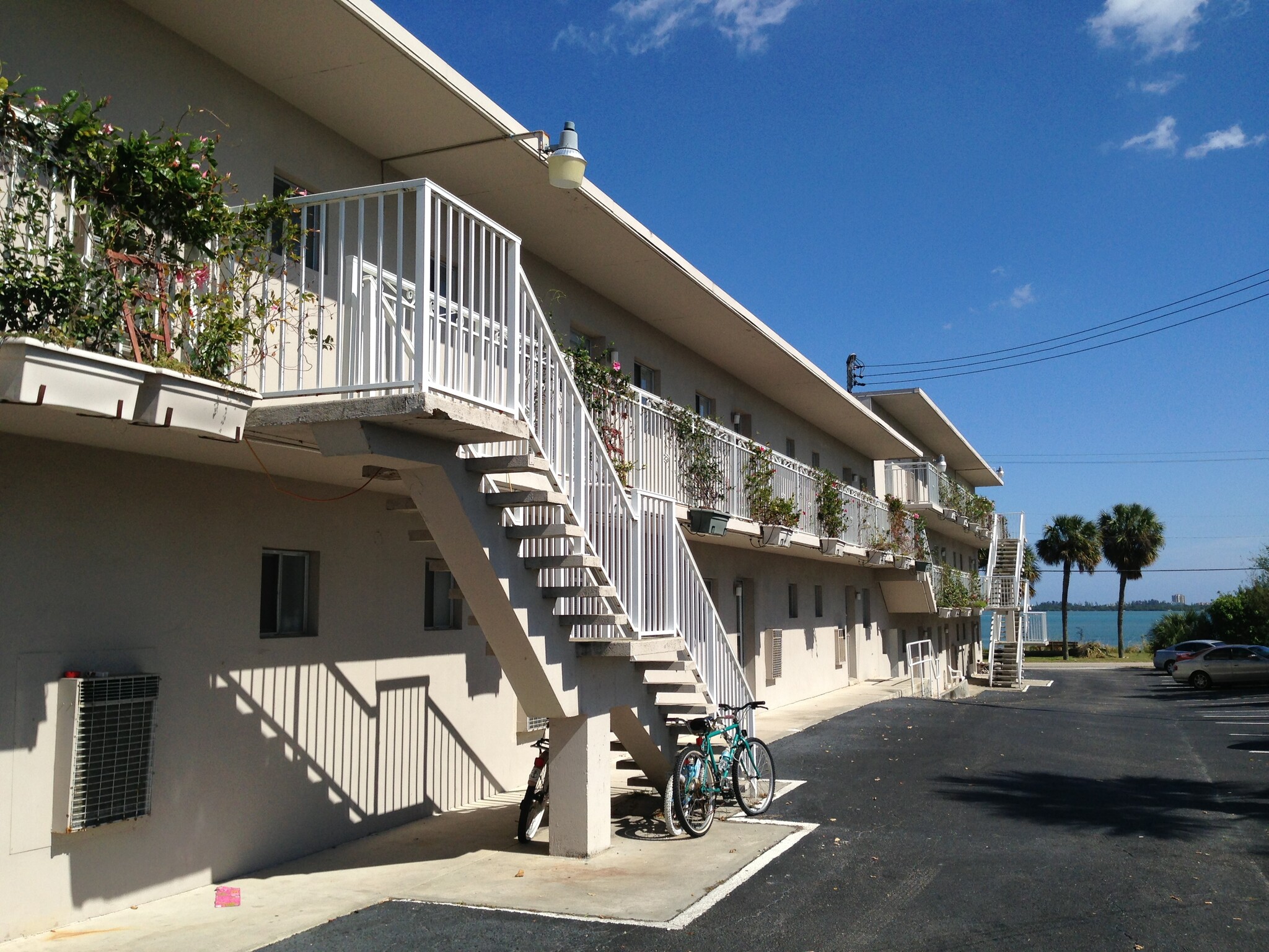 601 S Indian River Dr Fort Pierce, FL 34950 MultiFamily Property for