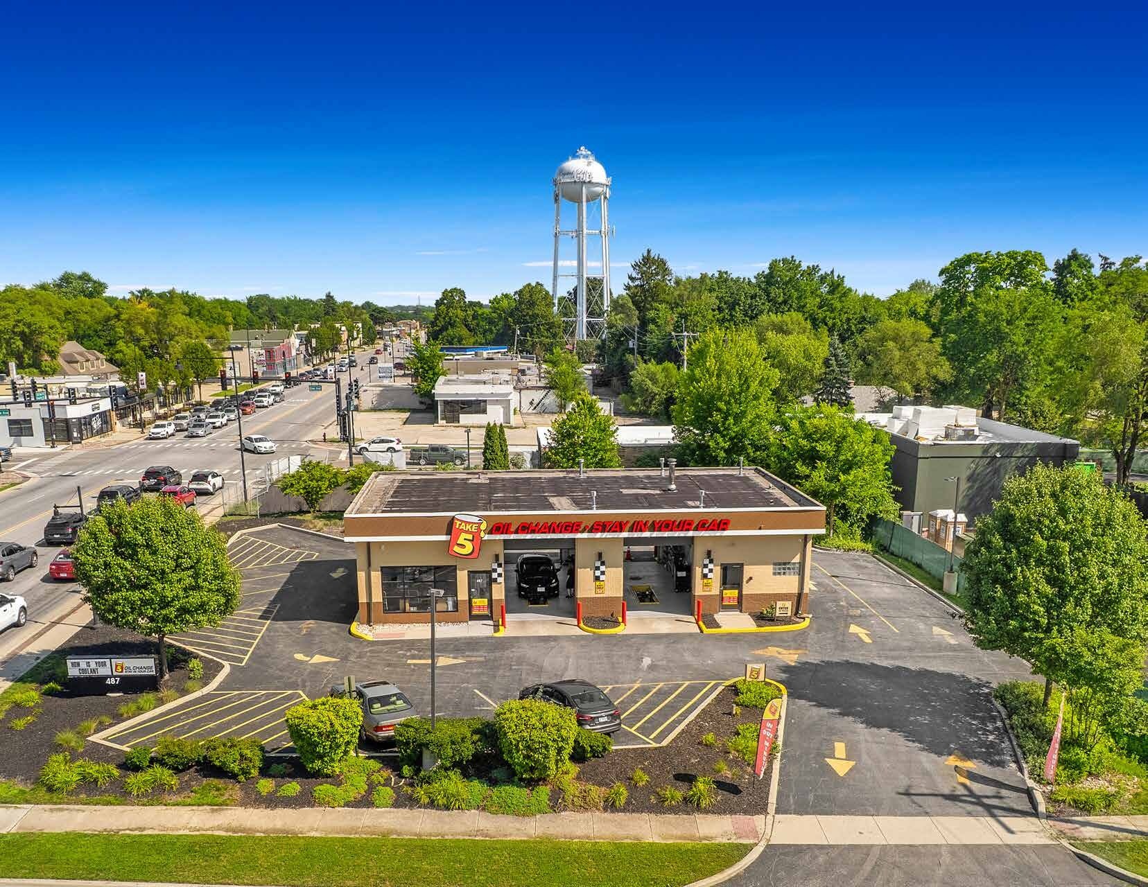 487 W Virginia St, Crystal Lake, IL for Sale