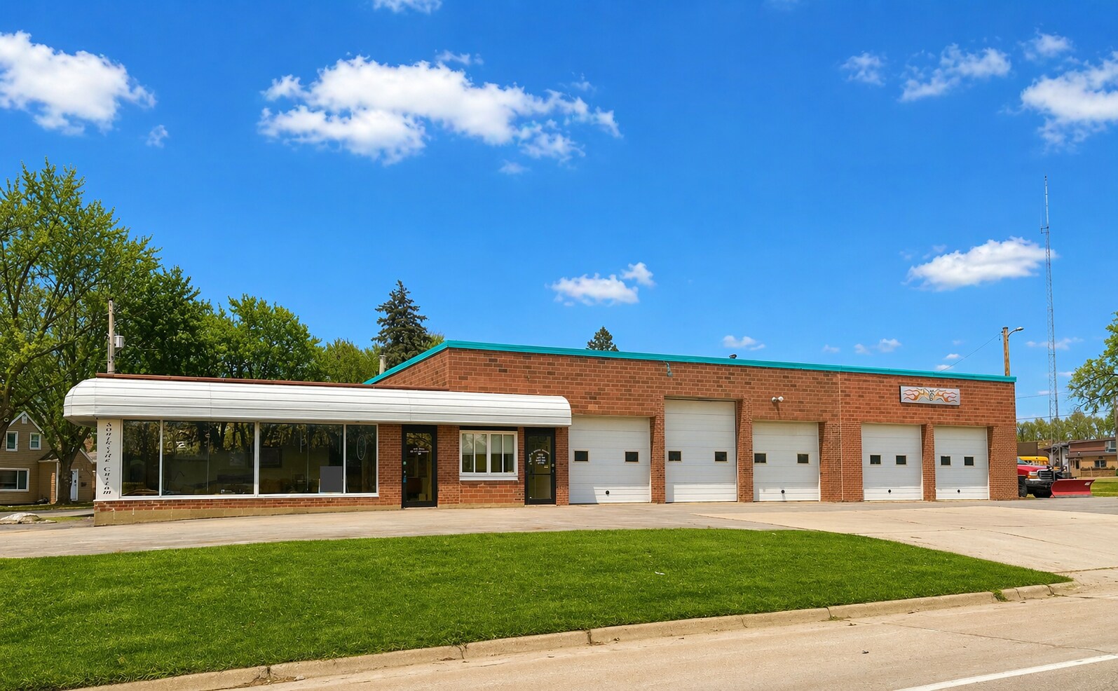1401 SE Broadway Ave, Albert Lea, MN for Sale