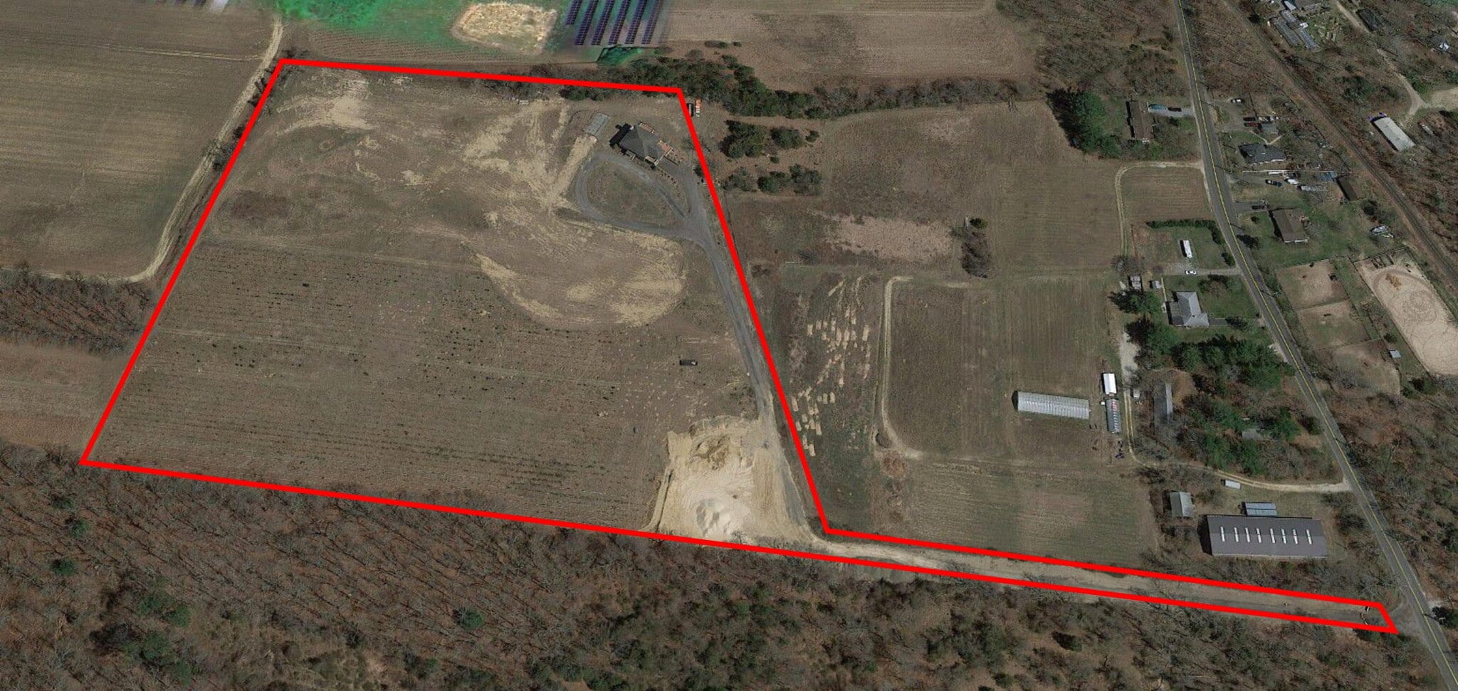 2822 River Rd, Calverton, NY for Sale