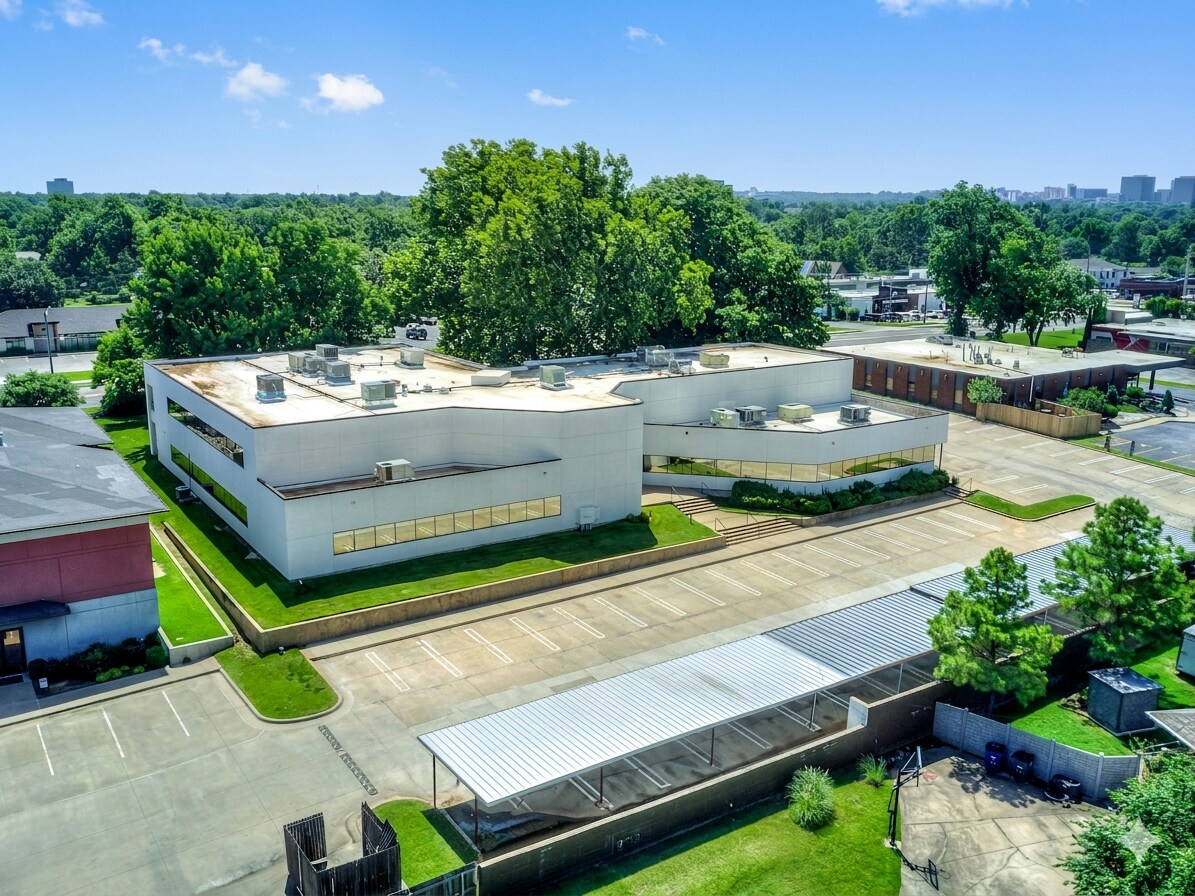 4520 S Harvard Ave, Tulsa, OK for Sale