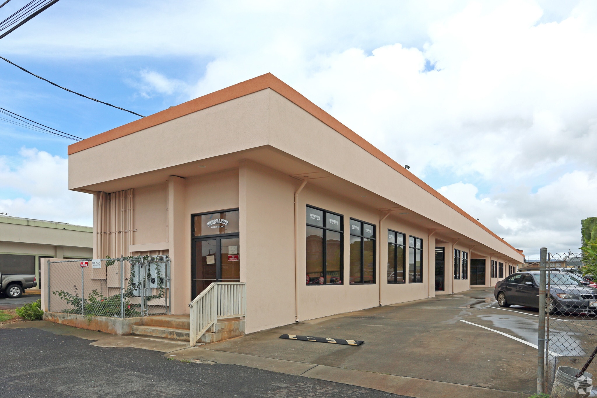 64 Kukui St, Wahiawa, HI for Rent