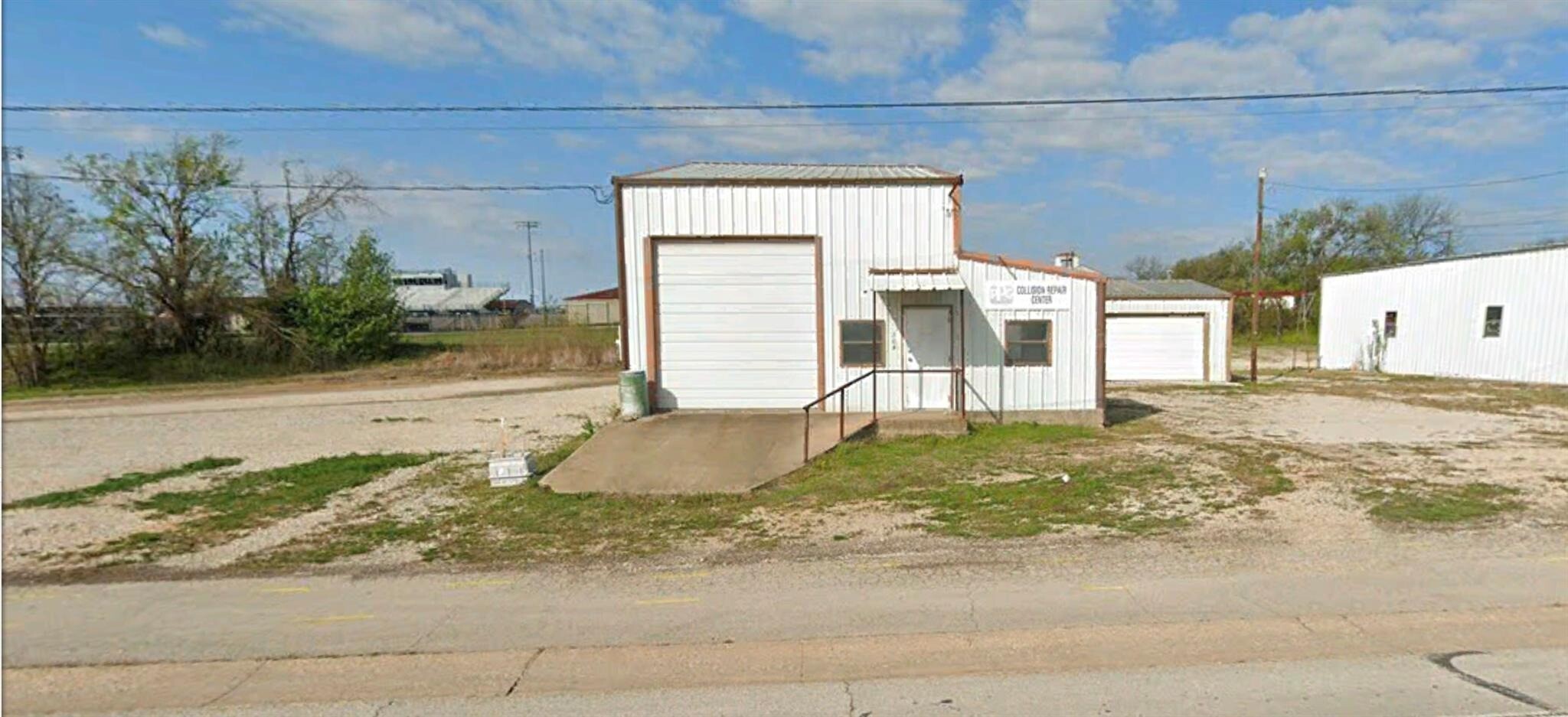 304 S Business 287, Decatur, TX for Rent