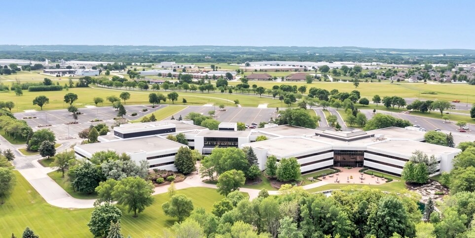 1100 Employers Blvd, De Pere, WI for Rent