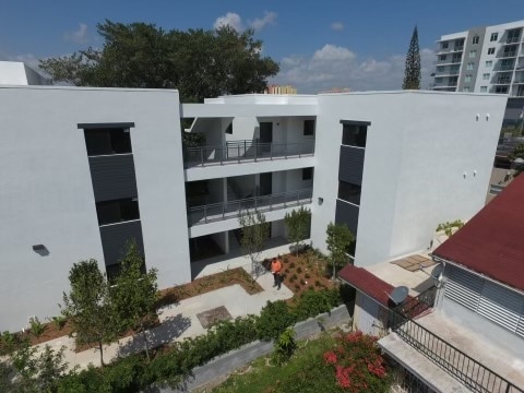 751 NW 1st St, Miami, FL for Sale