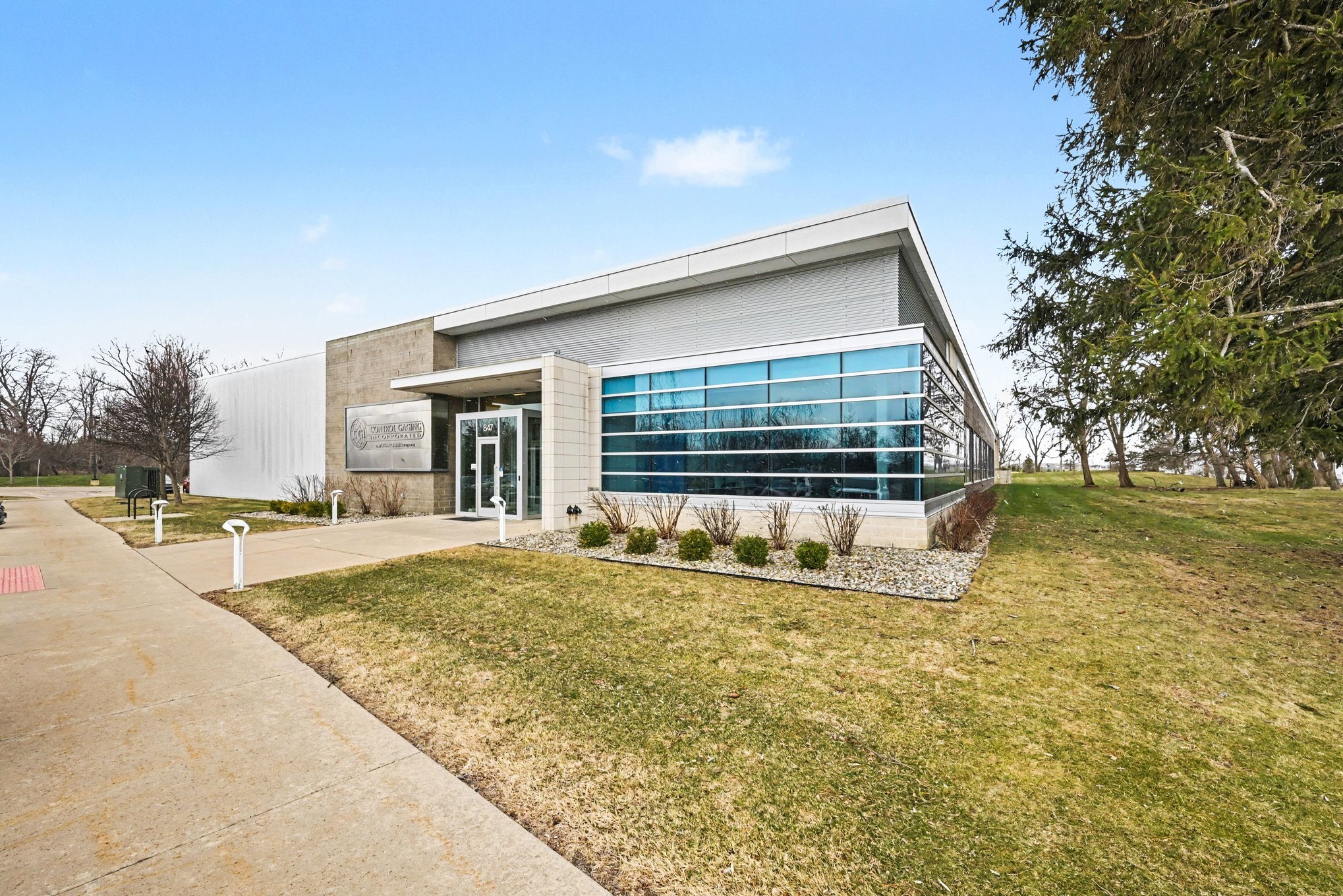 847 Avis Dr, Ann Arbor, MI for Sale