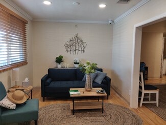 San Diego, CA Office/Medical - 4533 College Ave