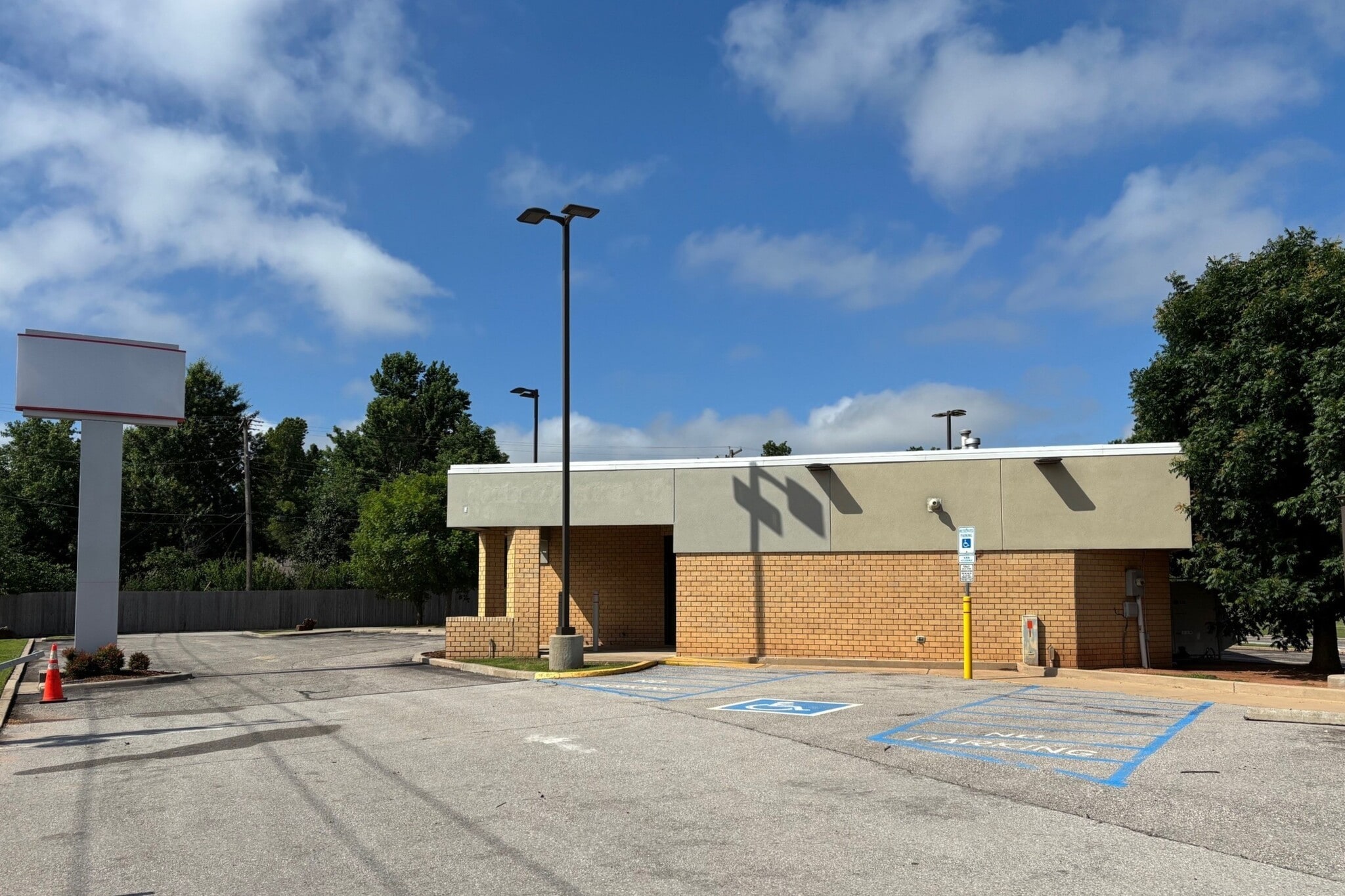 1330 S Cornwell Dr, Yukon, OK for Sale