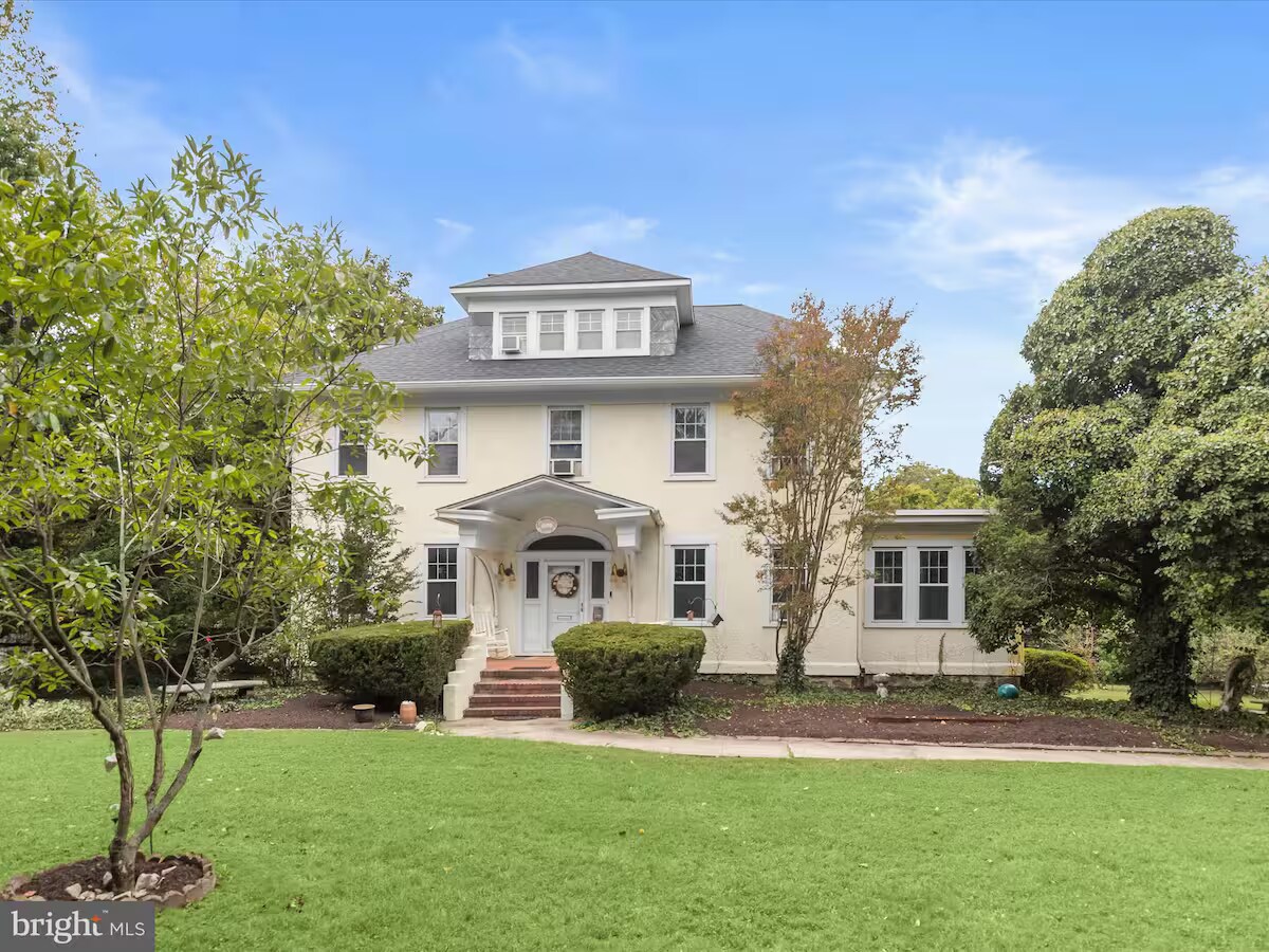 6100 Frederick Ave, Catonsville, MD for Sale