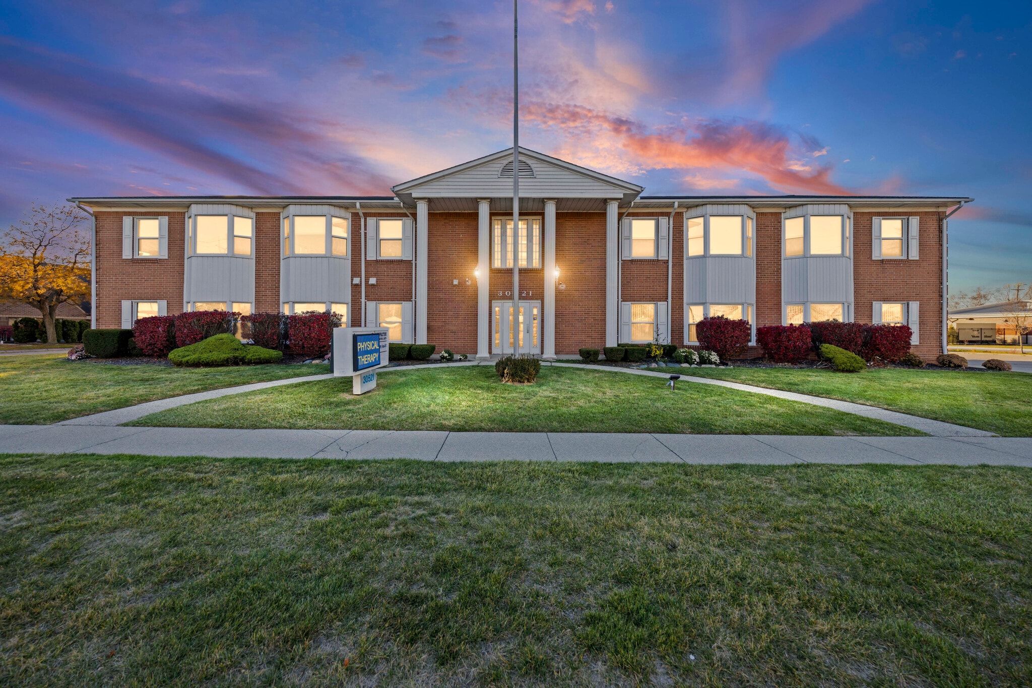 30521 Schoenherr Rd, Warren, MI for Rent