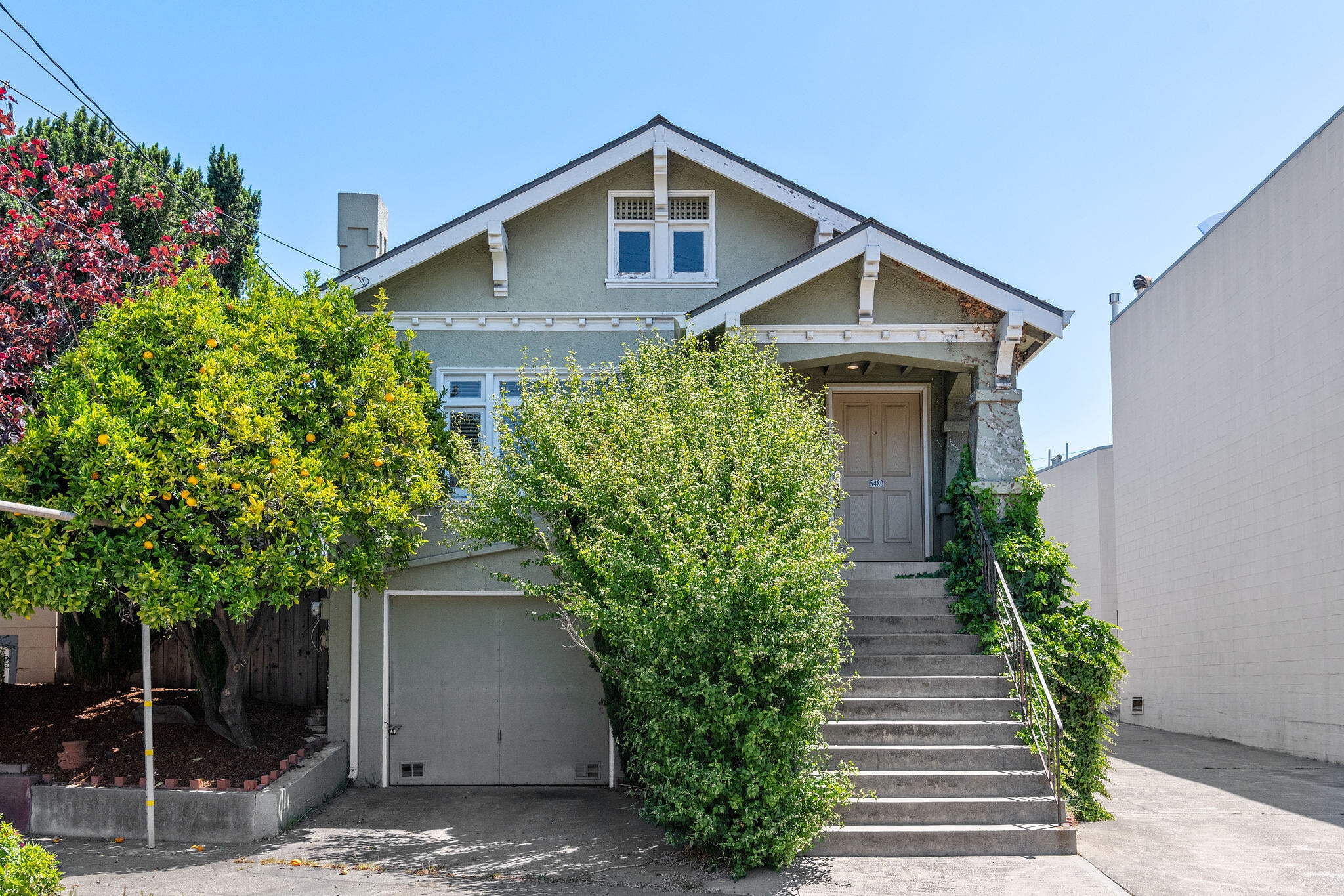 5476 Vicente Way, Oakland, CA for Sale