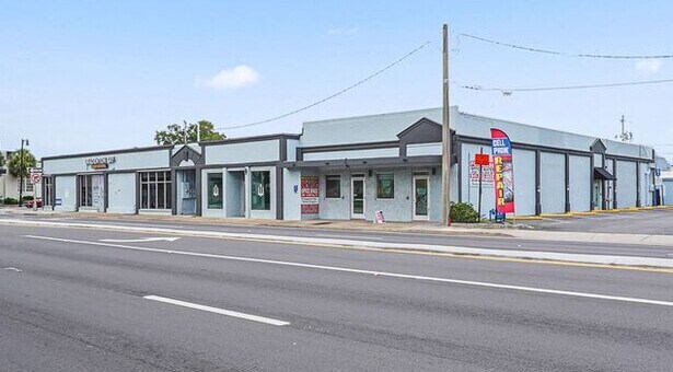 817 Manatee Ave W, Bradenton, FL for Rent