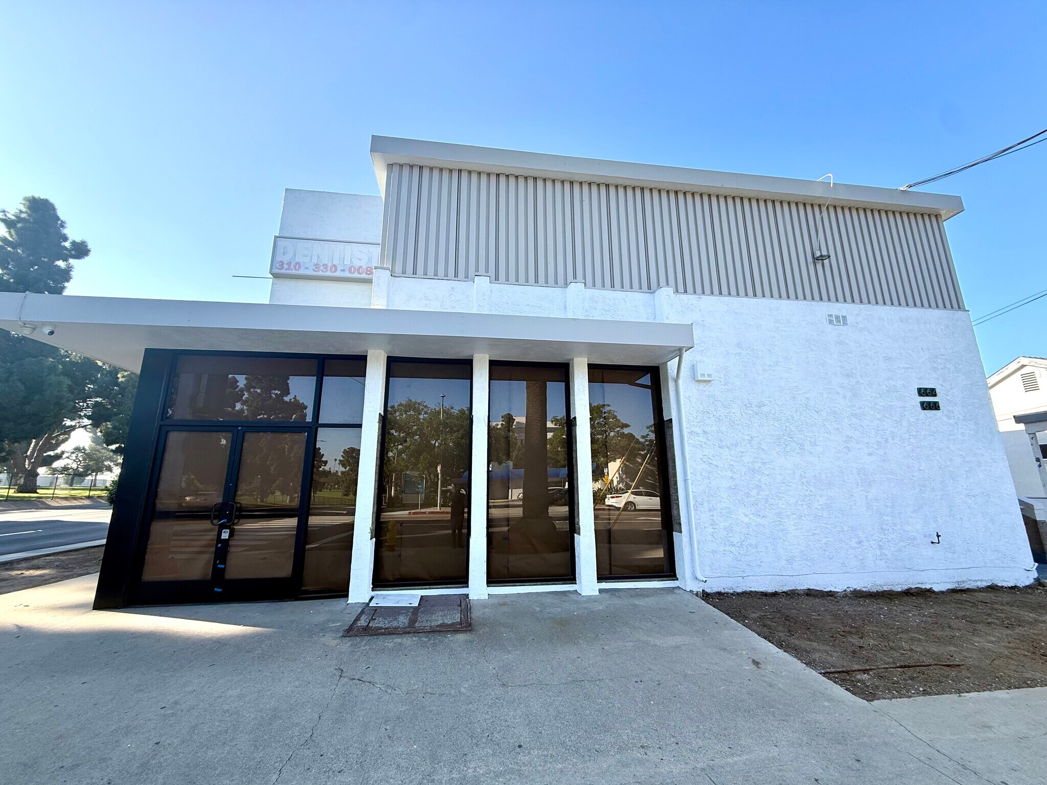 664-666 E Regent St, Inglewood, CA for Rent