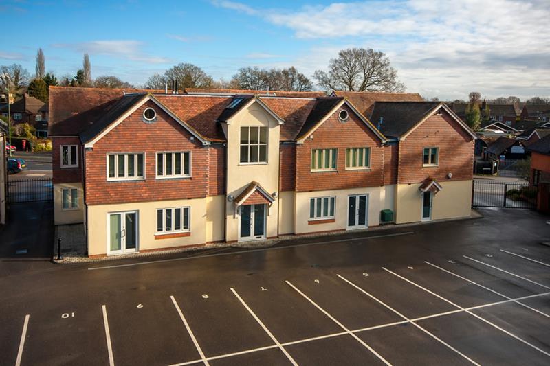 Guildford Rd, West End, SRY for Rent