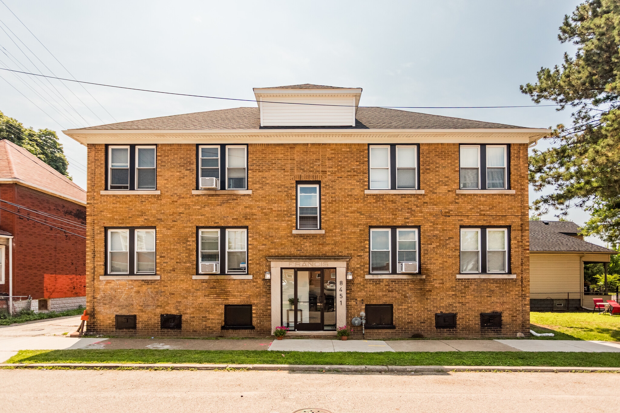 8451 Navy St, Detroit, MI for Sale