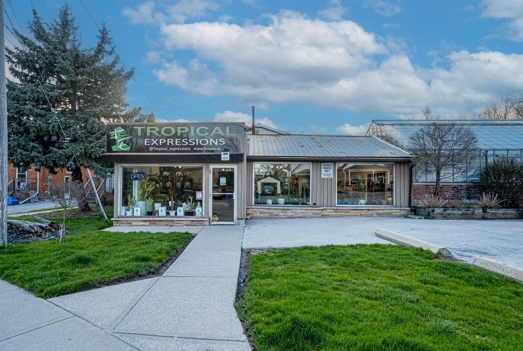 22 E 25th St, Hamilton, ON for Sale