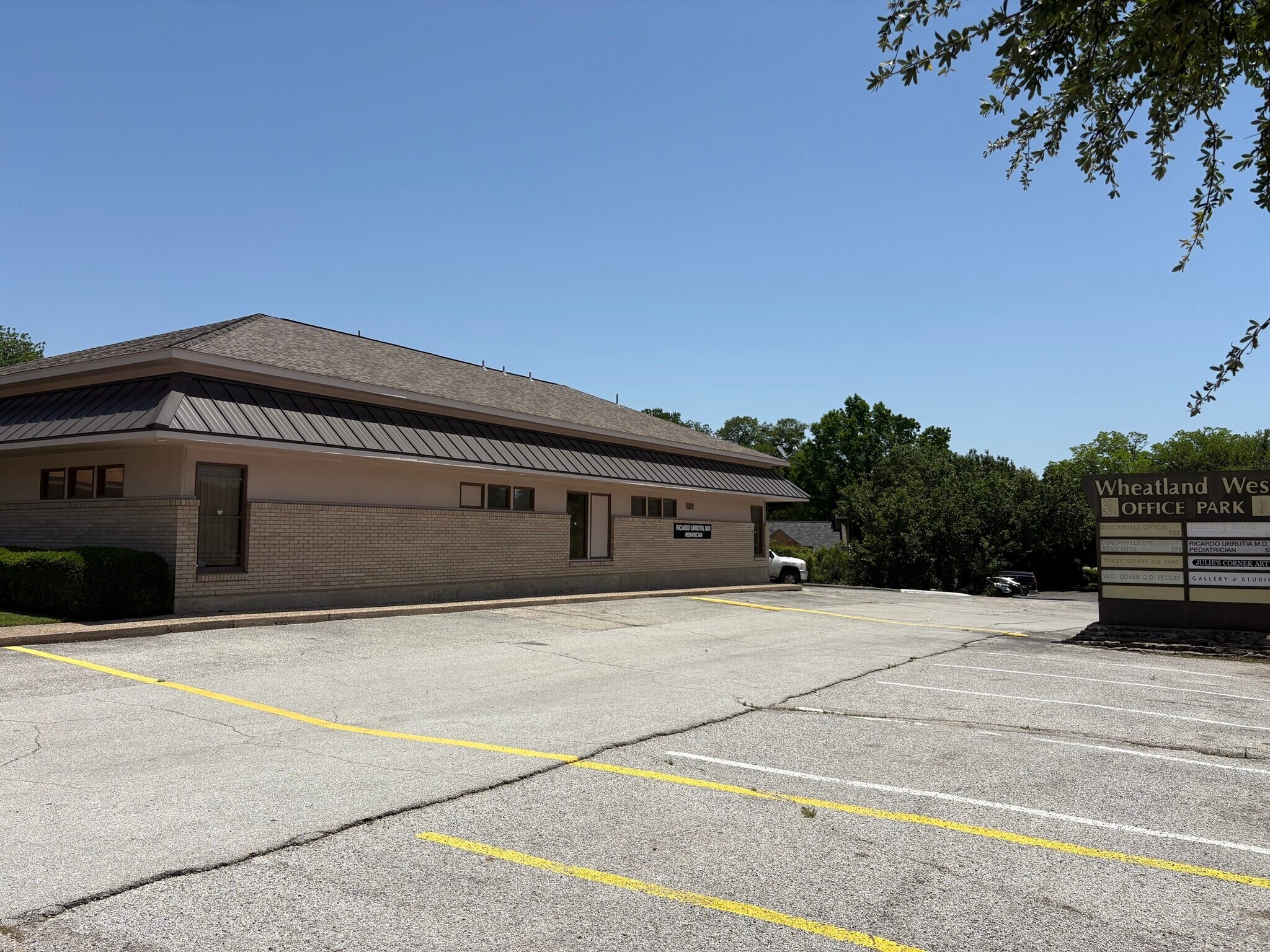523 W Wheatland Rd, Duncanville, TX for Rent
