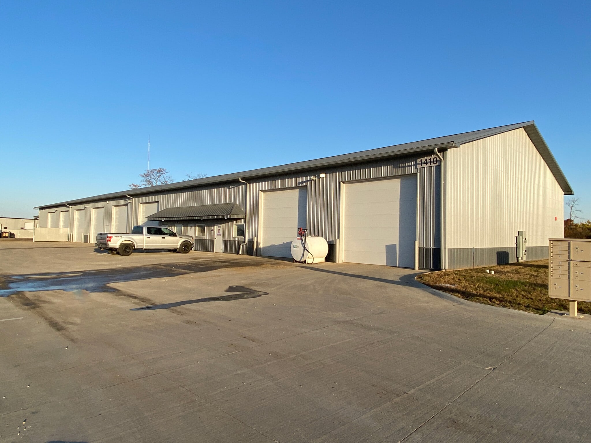 1410 Industrial Ave, Hiawatha, IA for Rent