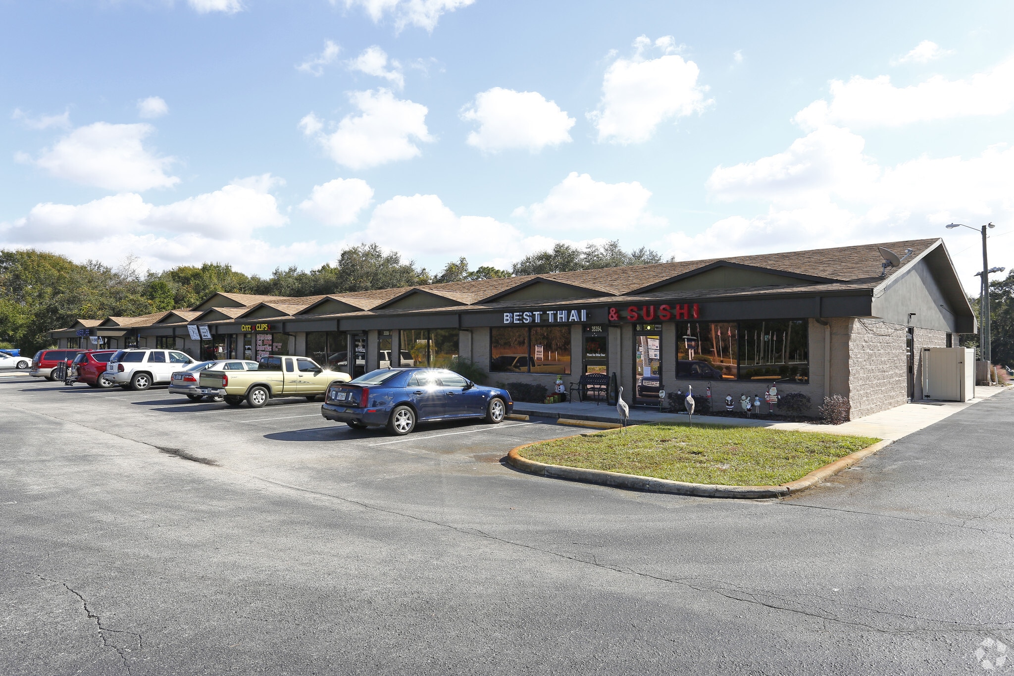 35354-35364 State Road 54, Zephyrhills, FL for Rent