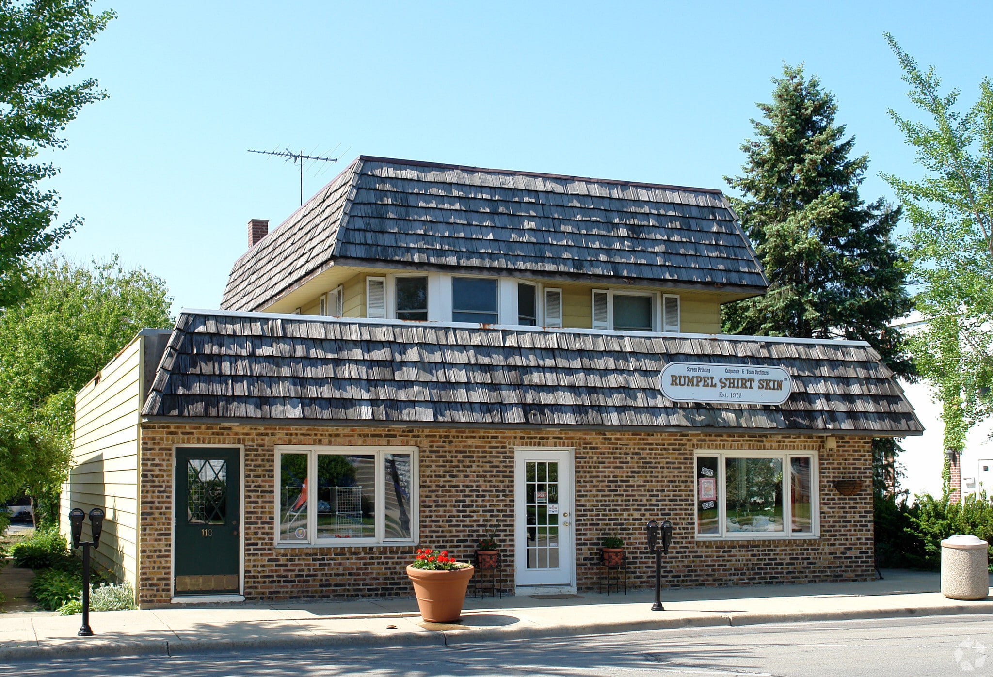 110-112 Willow Ave, Wheaton, IL for Sale