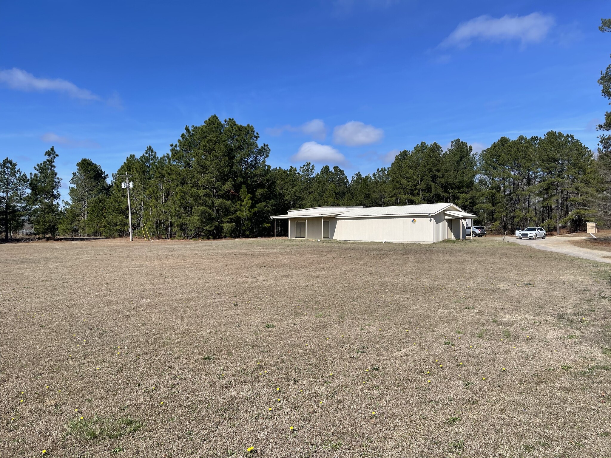 3661 Fayetteville Rd, Raeford, NC for Sale