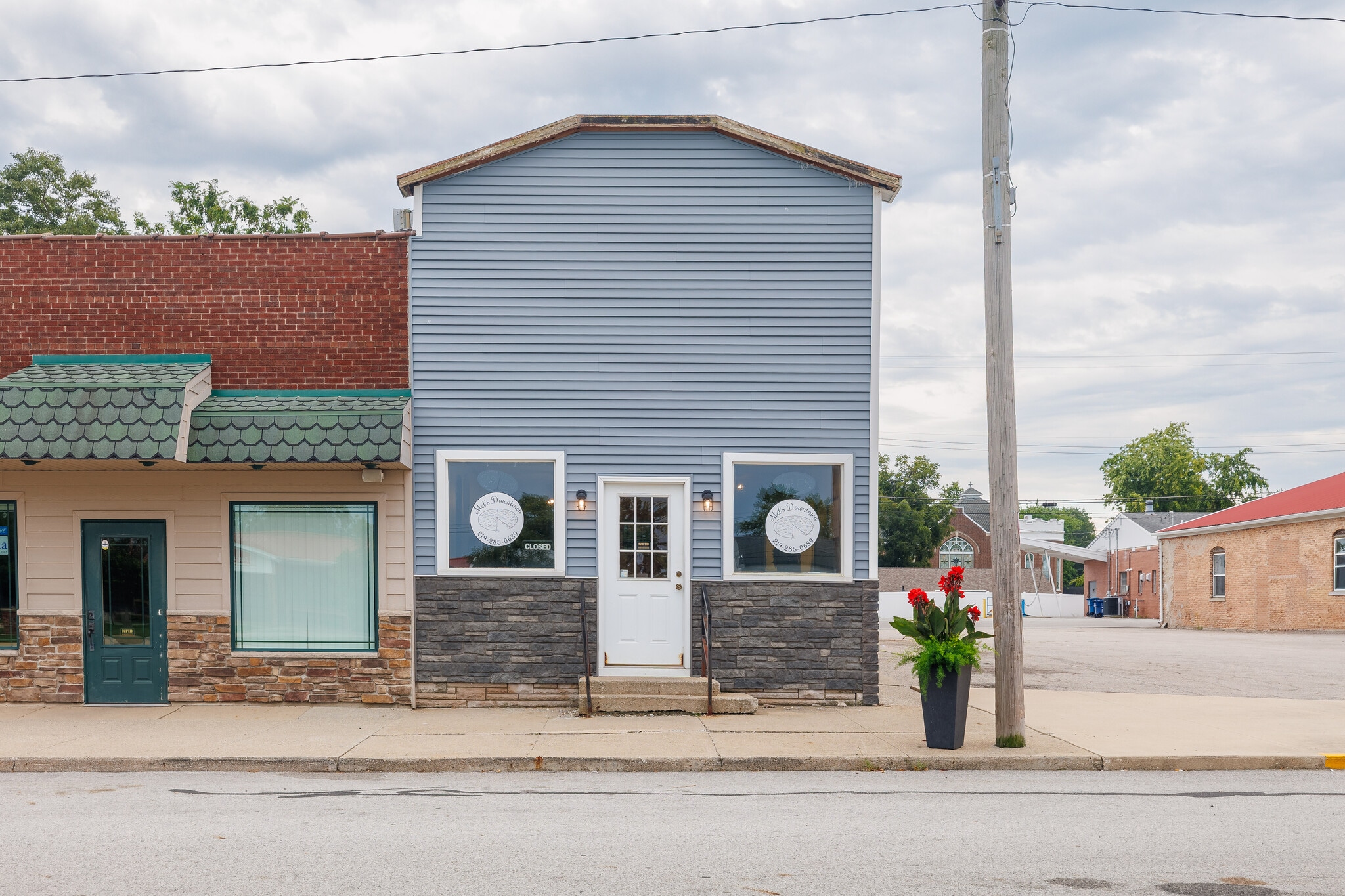 215 E State St, Morocco, IN for Sale