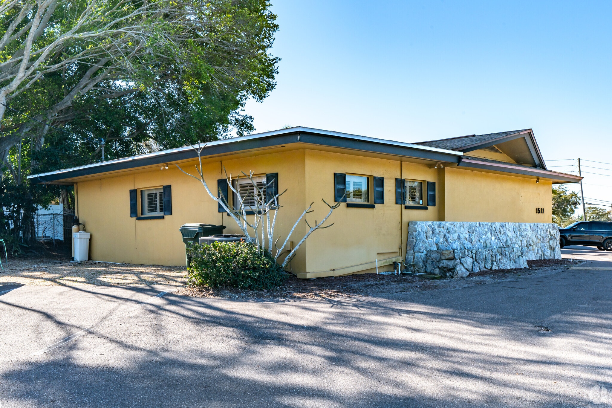 1511 Indian Rocks Rd S, Largo, FL for Sale