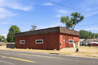 Davenport, IA Bar - 2025 Hickory Grove Rd