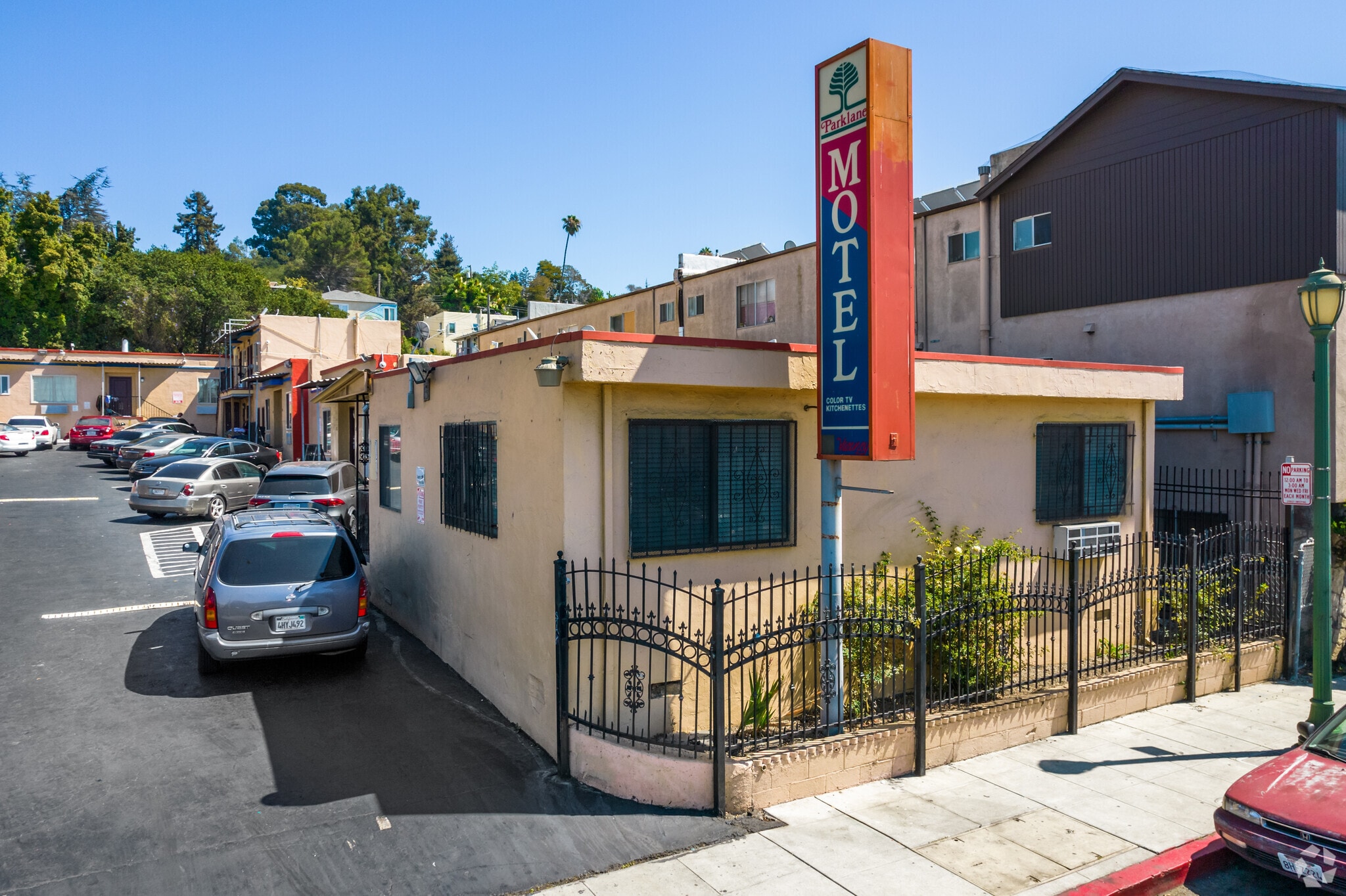 8100 MacArthur Blvd, Oakland, CA for Sale